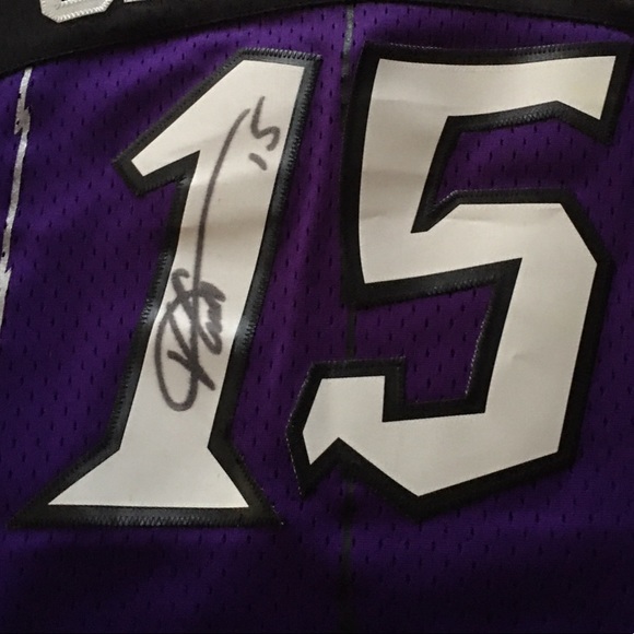 Signed VINCE CARTER Toronto Raptors jersey - Picture 4 of 4